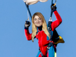 Sabiqa Umer photoshopped on a skydiver.